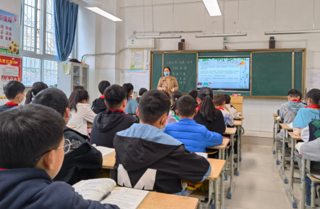 优质均衡方向加速跨进并积极探索高中教